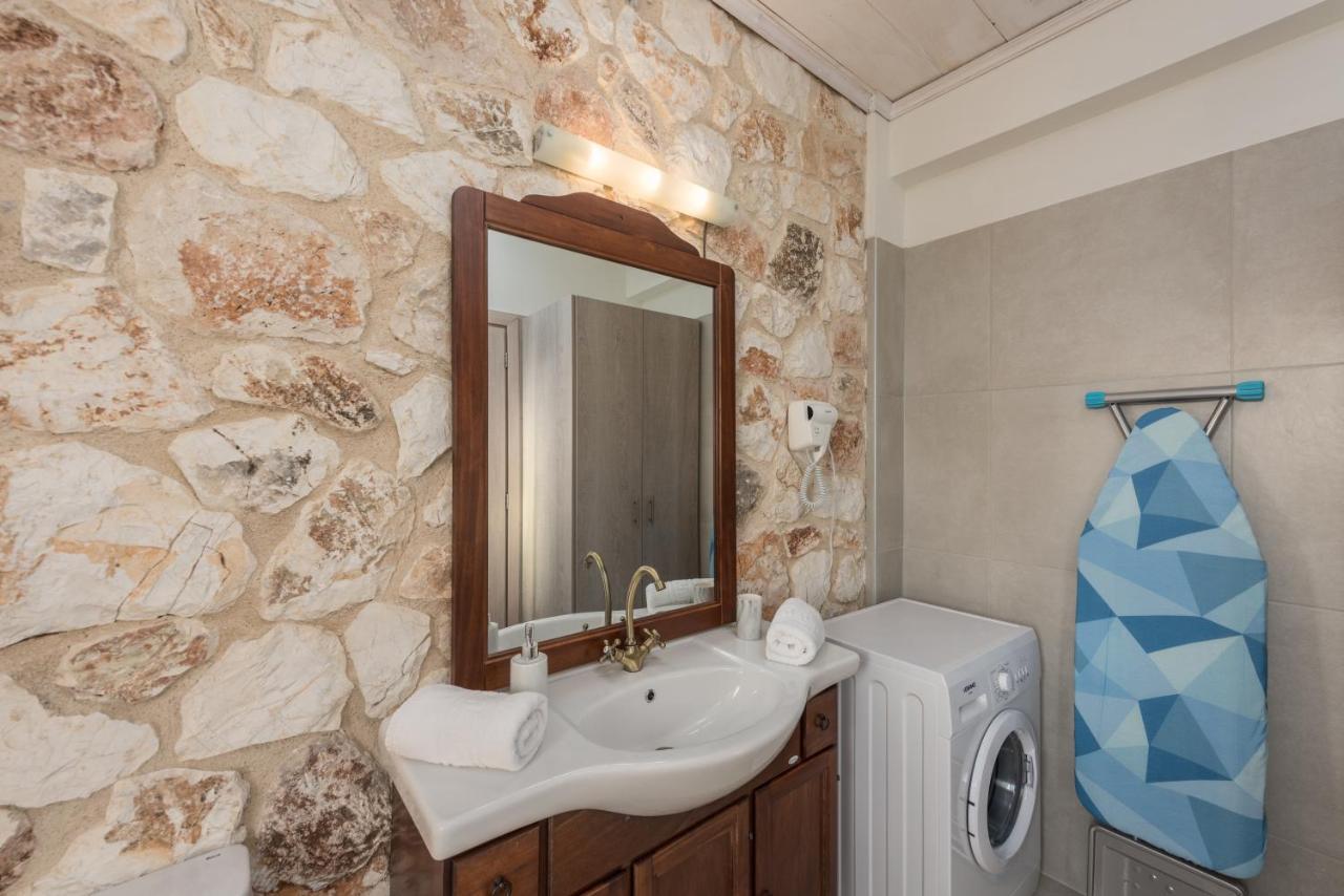Grapevine Cottage Аргостолион Екстериор снимка